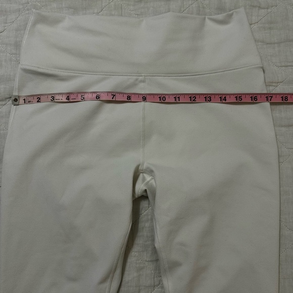 NWOT Fabletics Powerhold Leggings Off White XL - Picture 6 of 6